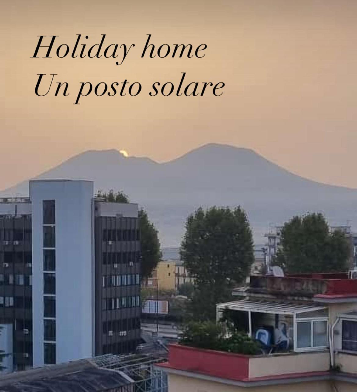 Holiday Home Un Posto Solare Napoli Bagian luar foto